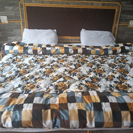 Hotel Pine Spring Dharamshala Ngoại thất bức ảnh