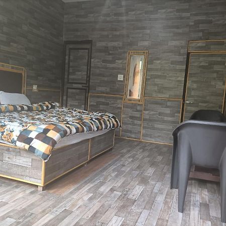 Hotel Pine Spring Dharamshala Ngoại thất bức ảnh