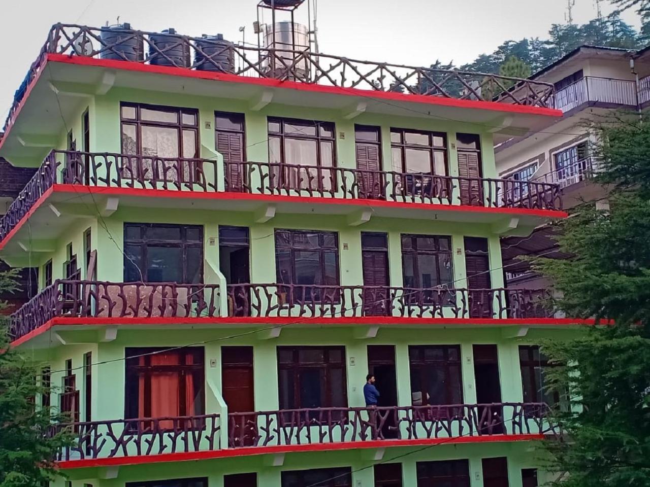 Hotel Pine Spring Dharamshala Ngoại thất bức ảnh