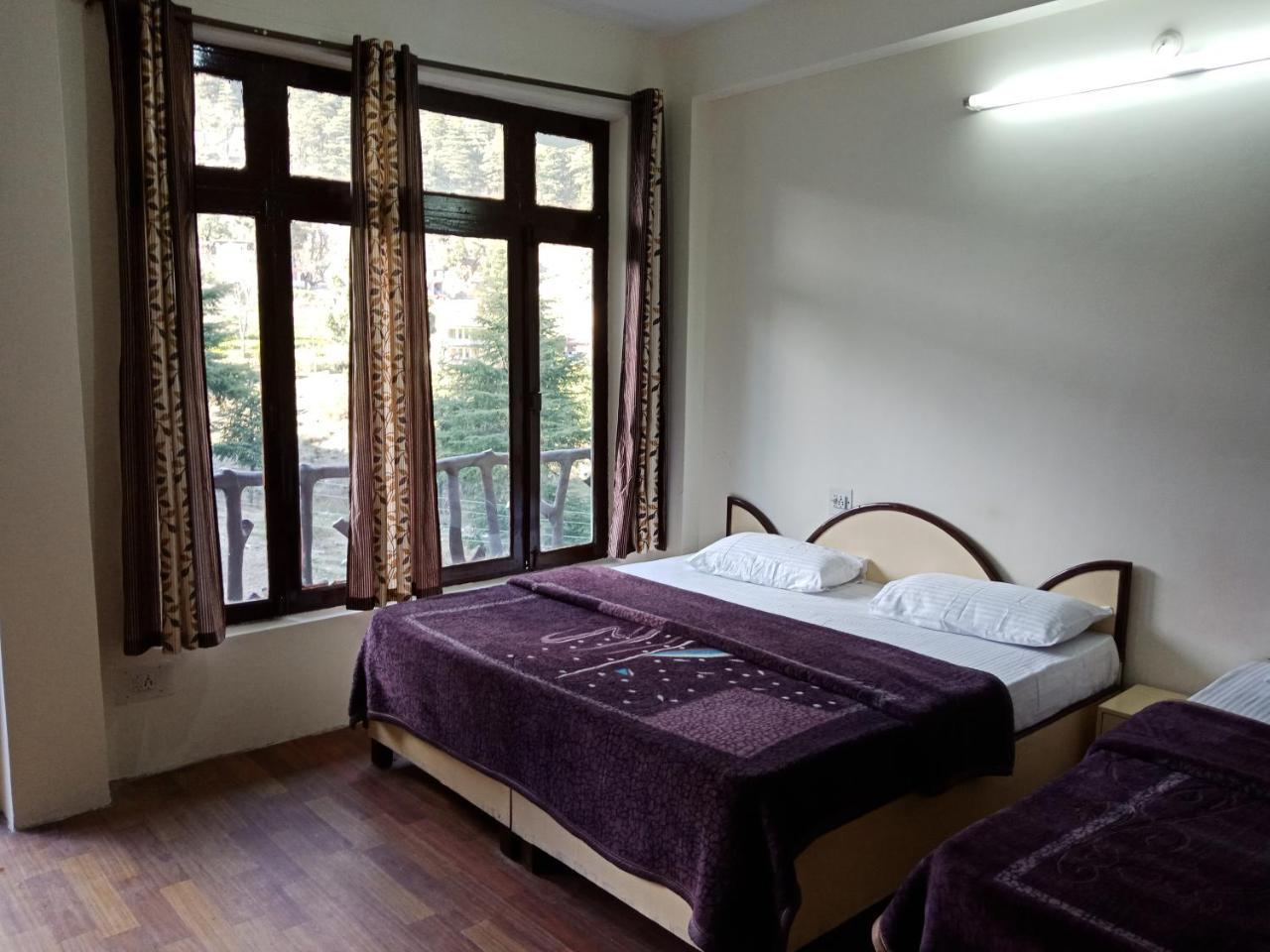 Hotel Pine Spring Dharamshala Ngoại thất bức ảnh