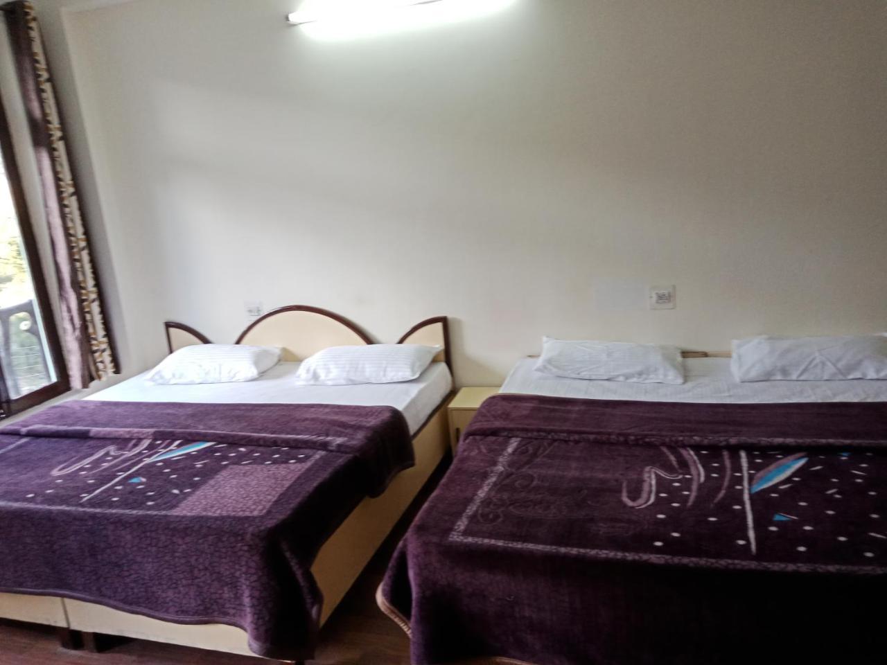 Hotel Pine Spring Dharamshala Ngoại thất bức ảnh