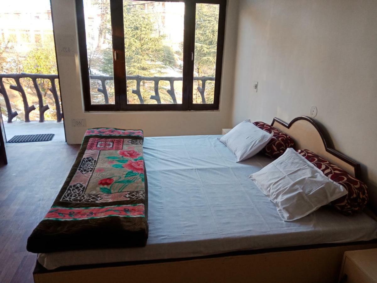 Hotel Pine Spring Dharamshala Ngoại thất bức ảnh